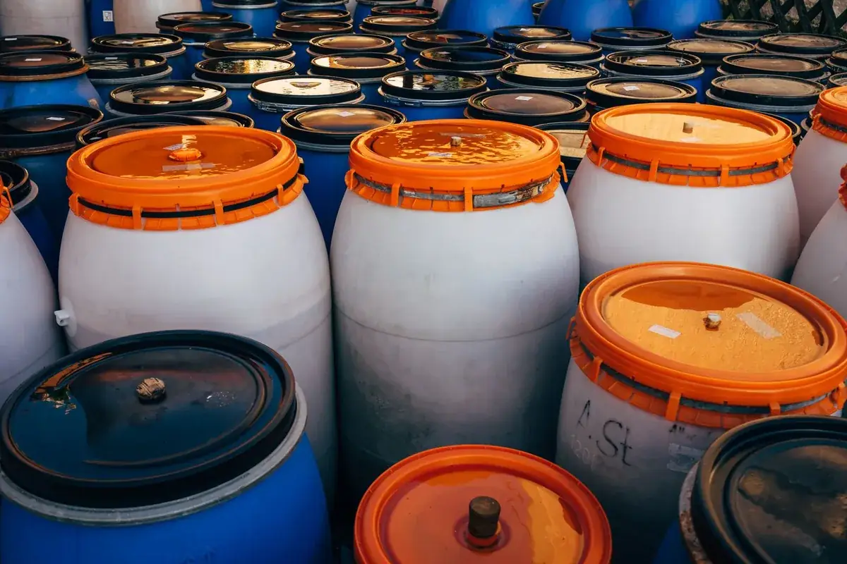Chemical & Toxic Waste Cleanup in Country Club Estates And Big Shoal, Kansas City, MO